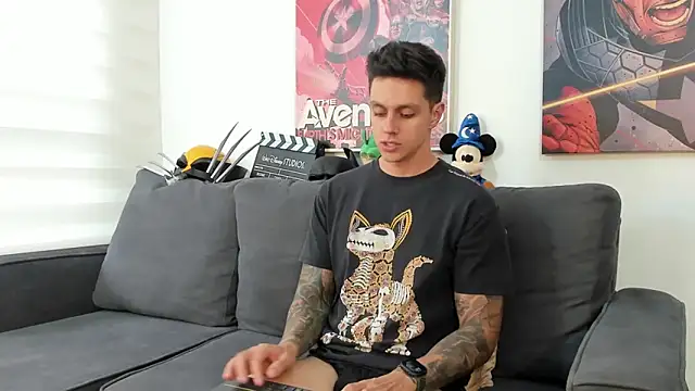 JeanBroc online show from October 30, 2025, 7:58 pm