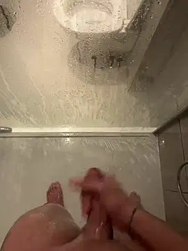 LucianoRixo1 online show from February 18, 2026, 1:56 am