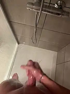 LucianoRixo1 online show from February 19, 2026, 1:34 am