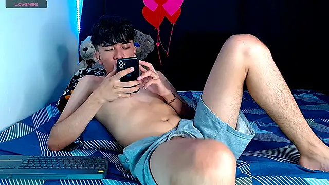 Snapshot of benji_hoter chatting on February 22, 2026, 9:46 pm benji hoter online show from February 22, 2026, 9:46 pm