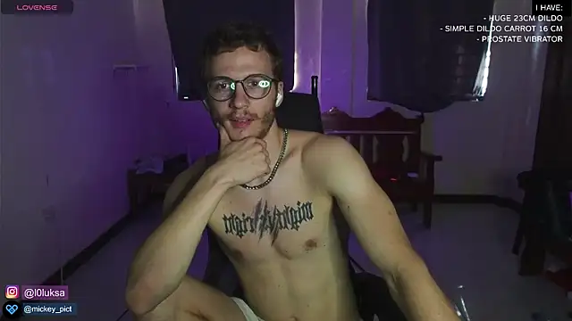 Snapshot of mickeypict chatting on January 7, 2025, 6:27 am mickeypict online show from January 7, 2025, 6:27 am