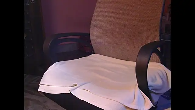 Snapshot of AngelLiza69 chatting on March 10, 2025, 6:05 am AngelLiza69 online show from March 10, 2025, 6:05 am