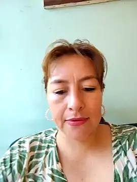 Snapshot of sussy_185 chatting on February 7, 2025, 3:08 pm sussy 185 online show from February 7, 2025, 3:08 pm