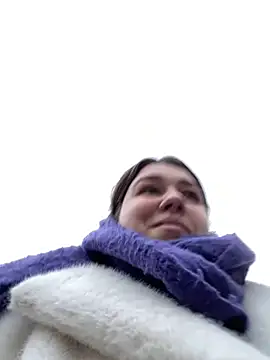 SuzieMurray online show from December 10, 2024, 9:12 am