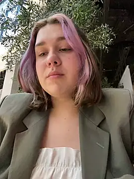 SuzieMurray online show from January 22, 2025, 11:23 am