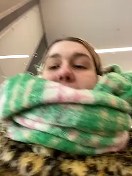 SuzieMurray online show from March 20, 2025, 11:27 am