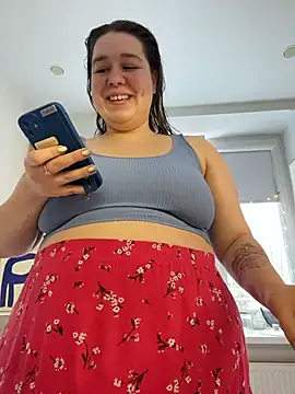 SuzieMurray online show from March 26, 2026, 8:20 am