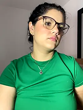 kimberlyhills1 online show from October 21, 2025, 7:36 pm