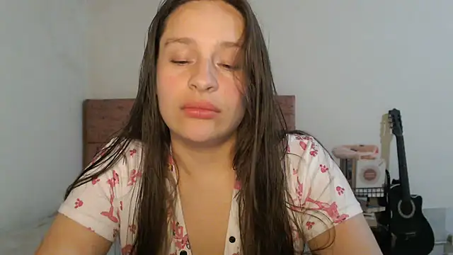 Snapshot of Serenity chatting on June 21, 2026, 12:02 am Serenity online show from June 21, 2026, 12:02 am