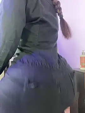 Snapshot of -Stephany- chatting on December 26, 2024, 1:29 am -Stephany- online show from December 26, 2024, 1:29 am