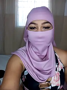 Snapshot of Kendra_Kait chatting on January 3, 2025, 6:03 pm Kendra Kait online show from January 3, 2025, 6:03 pm