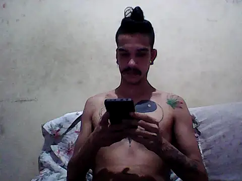 gatobranco001 online show from March 16, 2025, 10:09 pm