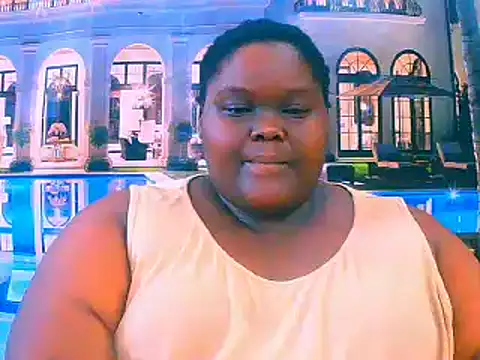 Snapshot of EbonyHotBuns chatting on June 17, 2026, 6:27 am EbonyHotBuns online show from June 17, 2026, 6:27 am