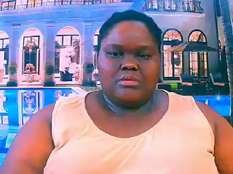 Snapshot of EbonyHotBuns chatting on June 17, 2026, 6:31 pm EbonyHotBuns online show from June 17, 2026, 6:31 pm