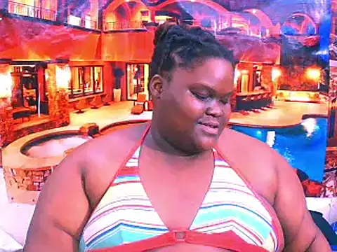 Snapshot of EbonyHotBuns chatting on July 7, 2026, 7:40 pm EbonyHotBuns online show from July 7, 2026, 7:40 pm