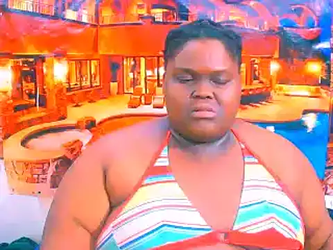 Snapshot of EbonyHotBuns chatting on July 9, 2026, 8:29 am EbonyHotBuns online show from July 9, 2026, 8:29 am