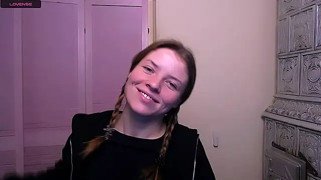 Snapshot of MissOliviaa_ chatting on December 21, 2024, 12:16 pm MissOliviaa  online show from December 21, 2024, 12:16 pm