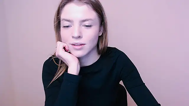 Snapshot of MissOliviaa_ chatting on January 4, 2025, 9:32 am MissOliviaa  online show from January 4, 2025, 9:32 am
