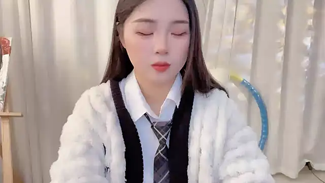 Snapshot of SU__SU chatting on January 7, 2025, 7:31 am SU  SU online show from January 7, 2025, 7:31 am