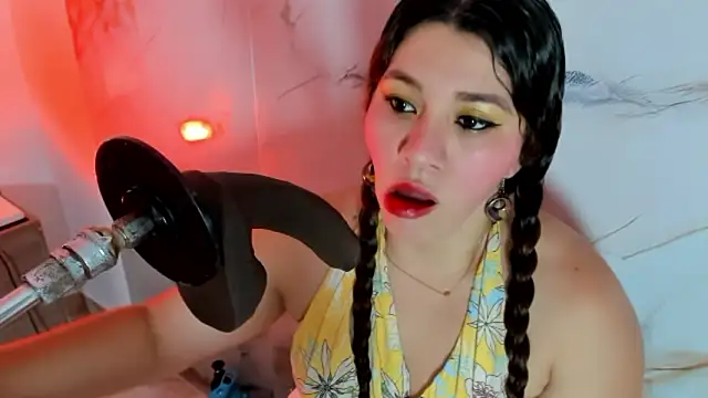 hade cute online show from March 7, 2026, 4:15 pm