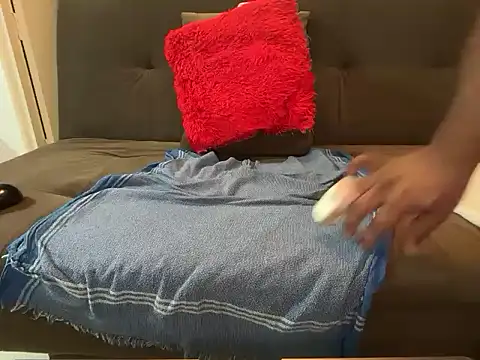 heartqqute26 online show from February 24, 2026, 8:51 pm