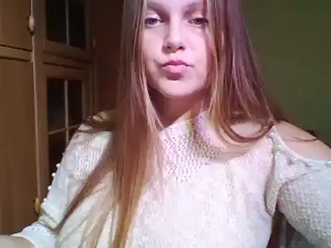 Evasapples online show from December 28, 2024, 5:46 pm