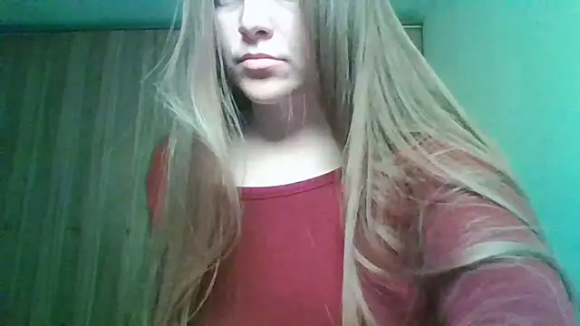 Snapshot of Evasapples chatting on May 8, 2026, 3:17 pm Evasapples online show from May 8, 2026, 3:17 pm