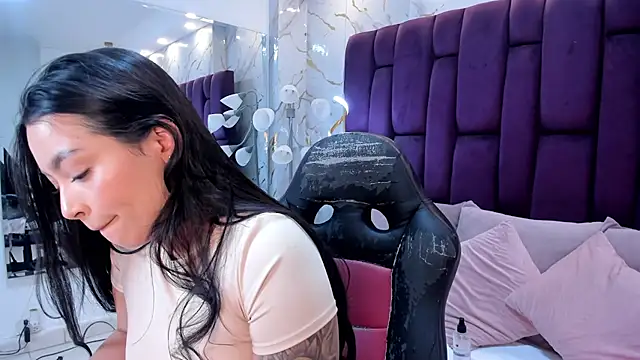 emma carterr1 online show from June 29, 2026, 8:20 pm