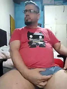 Snapshot of MrBig_2024 chatting on December 17, 2024, 10:32 pm MrBig 2024 online show from December 17, 2024, 10:32 pm