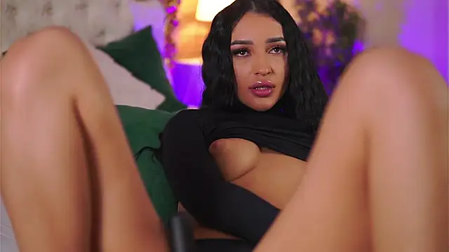 DeniseDevilles online show from December 20, 2024, 1:54 pm