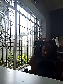 Snapshot of vanie chatting on January 18, 2025, 8:41 am vanie online show from January 18, 2025, 8:41 am