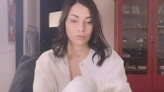 Snapshot of valorant_girl chatting on March 1, 2025, 3:38 pm valorant girl online show from March 1, 2025, 3:38 pm