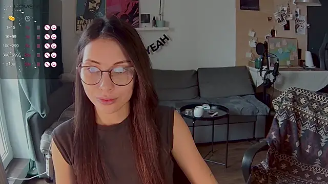 Snapshot of valorant_girl chatting on April 5, 2026, 10:23 am valorant girl online show from April 5, 2026, 10:23 am