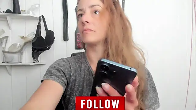 Snapshot of jessiburningheels chatting on October 16, 2025, 9:54 am jessiburningheels online show from October 16, 2025, 9:54 am