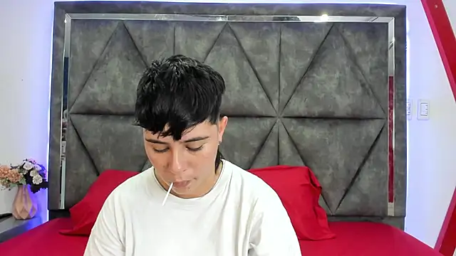 AbbySmiitth  online show from April 13, 2026, 9:20 pm