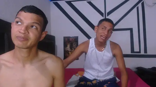 Snapshot of badssboys_always chatting on January 12, 2025, 4:10 am badssboys always online show from January 12, 2025, 4:10 am