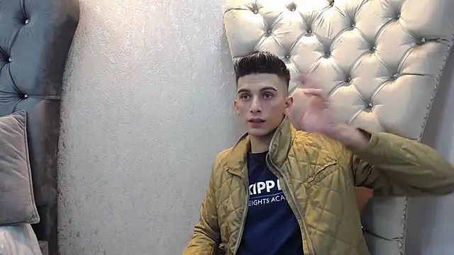 Snapshot of MrWilliseo chatting on December 8, 2024, 7:43 pm MrWilliseo online show from December 8, 2024, 7:43 pm