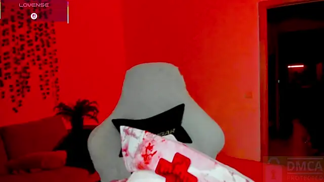 whoa-hoa-hoa-hoa-hoa online show from October 31, 2025, 5:03 pm