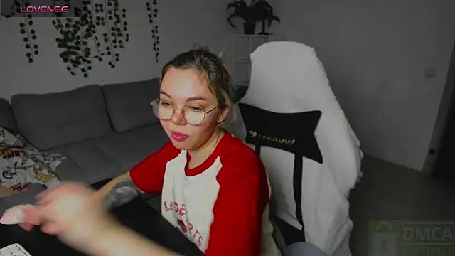 whoa-hoa-hoa-hoa-hoa online show from January 15, 2026, 6:44 pm