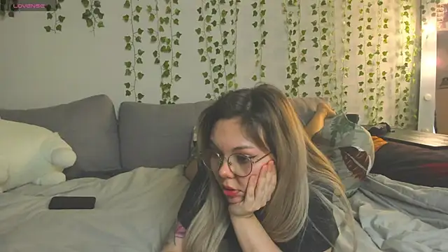 whoa-hoa-hoa-hoa-hoa online show from February 19, 2026, 4:36 pm