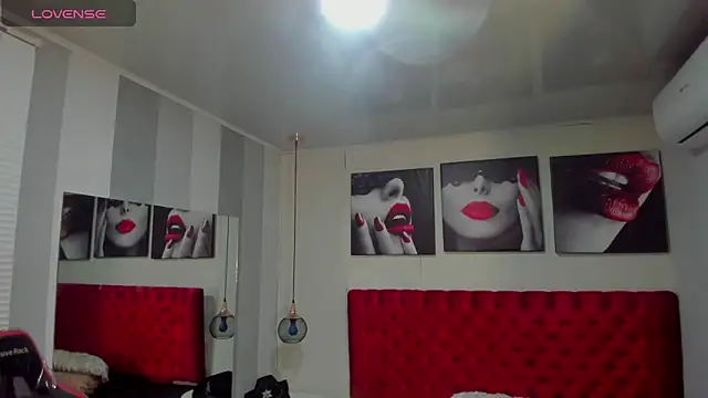 Snapshot of KENDER21_ chatting on February 12, 2025, 12:22 pm KENDER21 online show from February 12, 2025, 12:22 pm