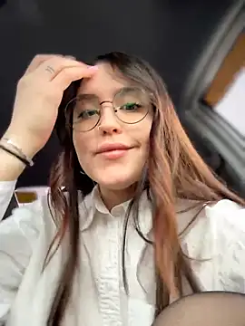 meow girl online show from February 27, 2026, 12:05 pm