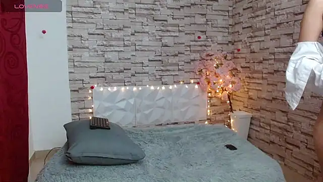 Vanse lust online show from February 4, 2025, 5:10 am