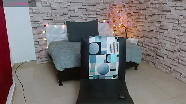 Snapshot of Vanse_lust chatting on February 11, 2025, 10:50 pm Vanse lust online show from February 11, 2025, 10:50 pm