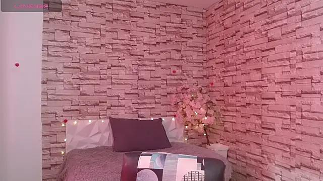 Snapshot of Vanse_lust chatting on February 19, 2025, 8:31 pm Vanse lust online show from February 19, 2025, 8:31 pm