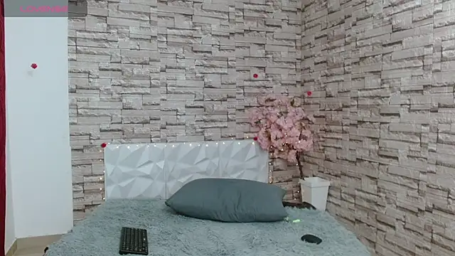 Snapshot of Vanse_lust chatting on February 26, 2025, 2:15 am Vanse lust online show from February 26, 2025, 2:15 am