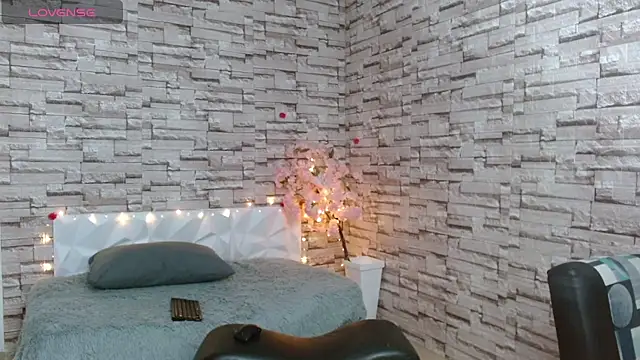 Snapshot of Vanse_lust chatting on March 11, 2025, 10:42 pm Vanse lust online show from March 11, 2025, 10:42 pm