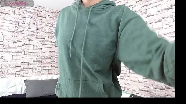 Snapshot of Vanse_lust chatting on September 17, 2025, 6:20 pm Vanse lust online show from September 17, 2025, 6:20 pm