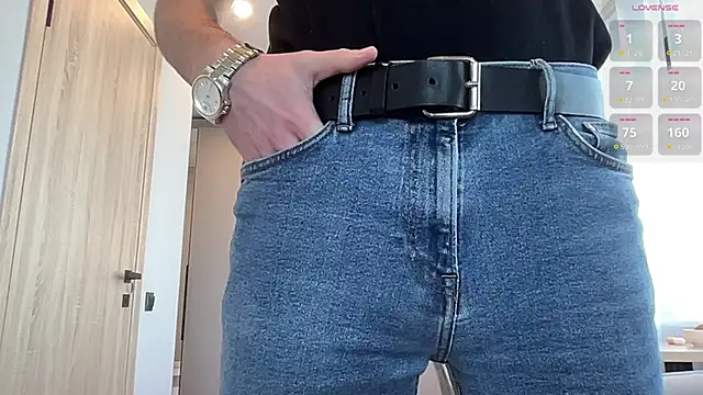 cute mark online show from October 12, 2025, 5:50 am