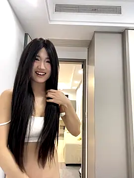 xyebobs online show from November 7, 2025, 2:17 pm